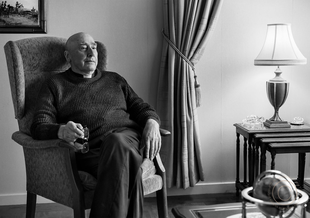 FATHER-DSC6004.jpg